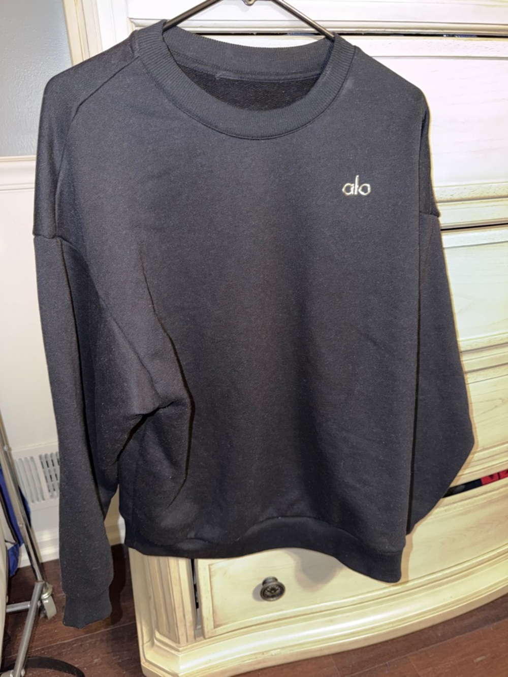 Alo Black Crewneck Sweatshirt size large